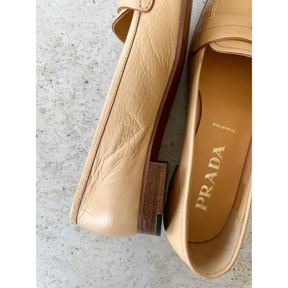 PRADA Women’s Leather Loafers size 37 EU - Picture 10 of 10